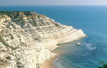 Baia Dei Turchi 2* 레알몬테